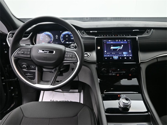 new 2025 Jeep Grand Cherokee L car, priced at $39,773