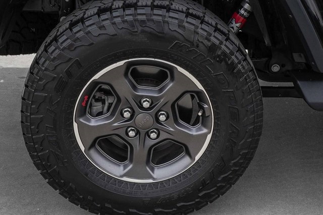 used 2020 Jeep Gladiator car, priced at $37,792
