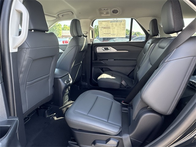 new 2025 Ford Explorer car, priced at $47,085