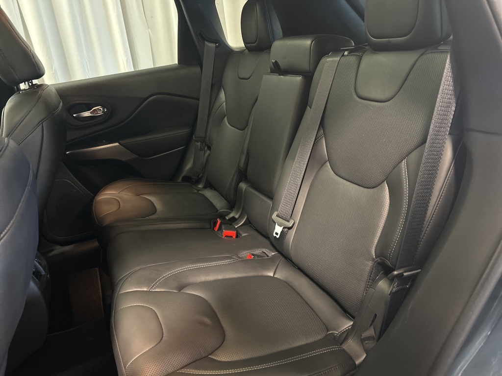used 2021 Jeep Cherokee car, priced at $20,989