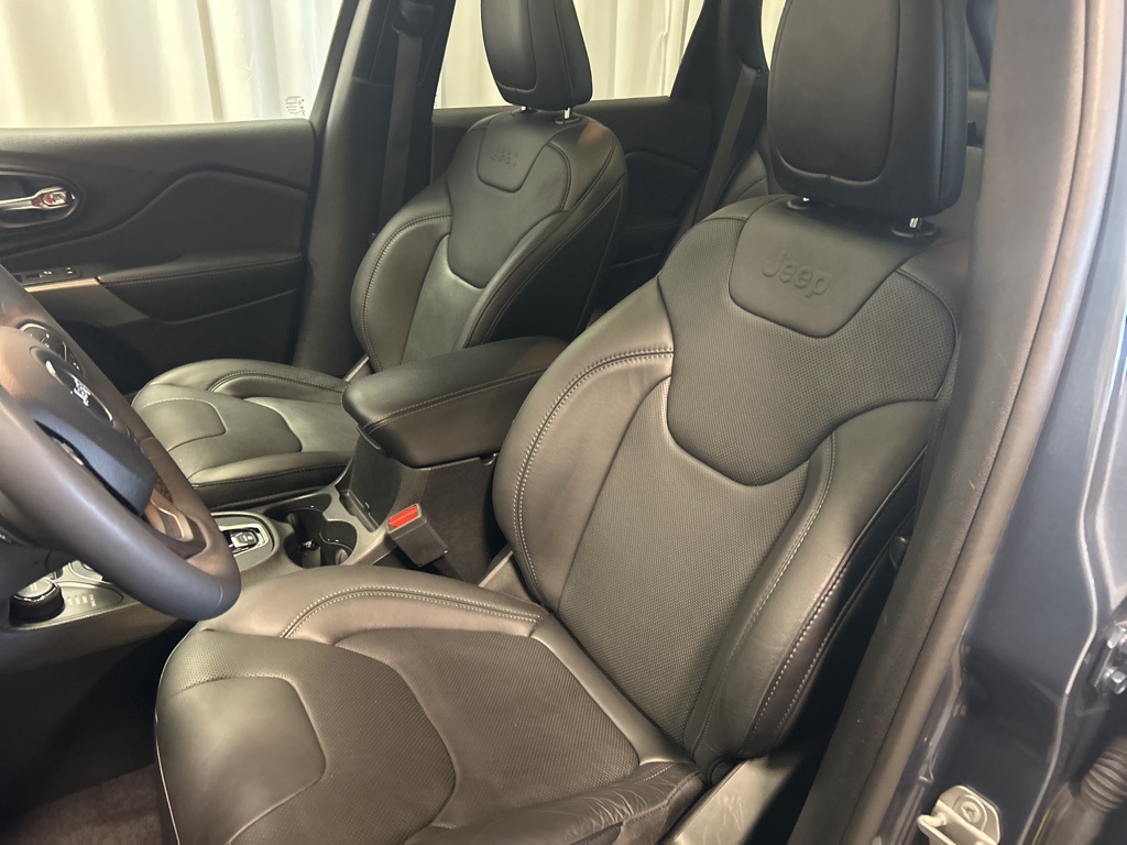used 2021 Jeep Cherokee car, priced at $20,989