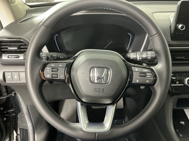 used 2025 Honda Pilot car, priced at $47,150
