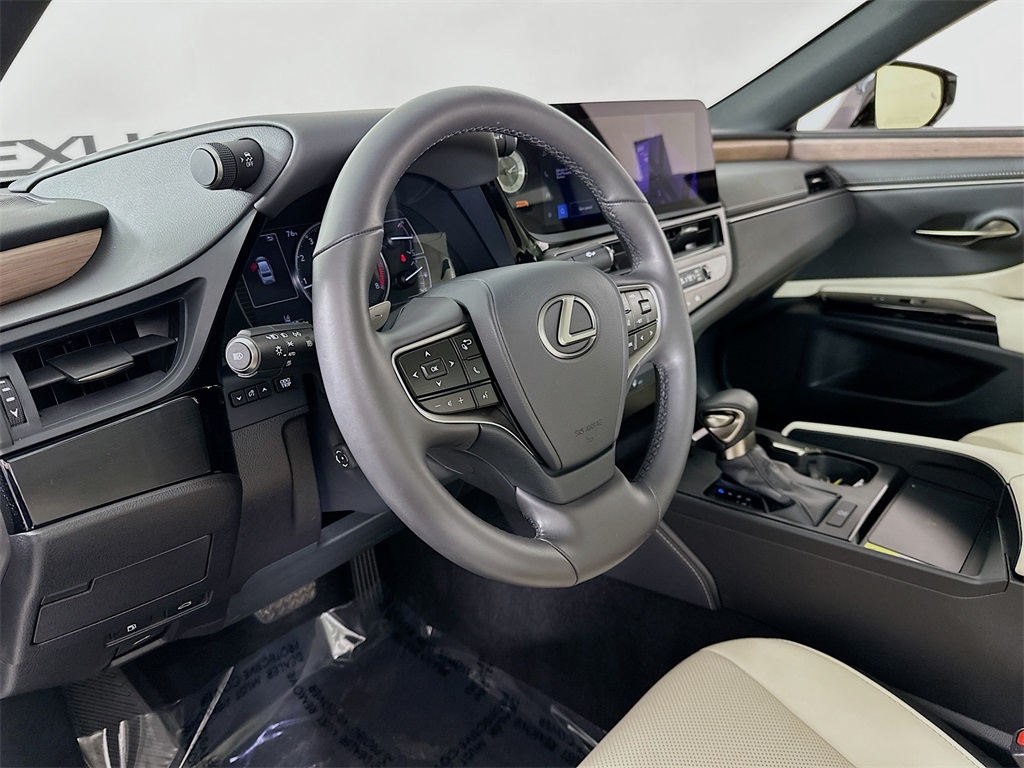 used 2024 Lexus ES car, priced at $40,990