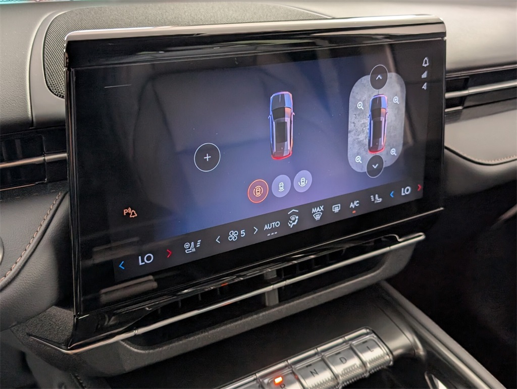 new 2025 Lincoln Nautilus car, priced at $55,906