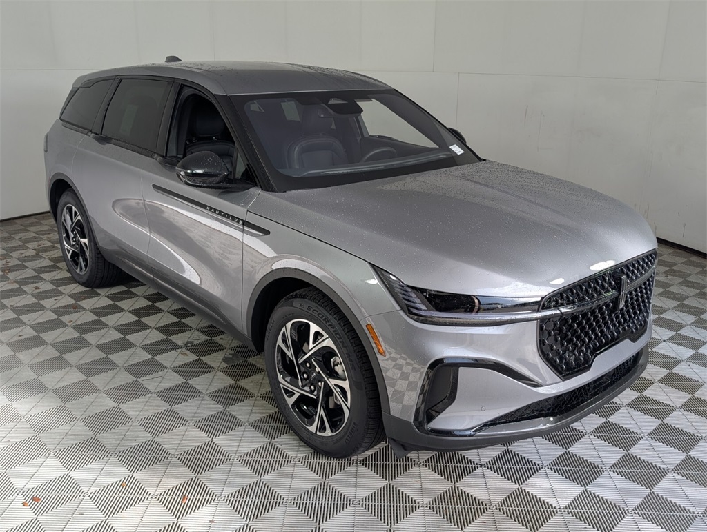 new 2025 Lincoln Nautilus car, priced at $55,906