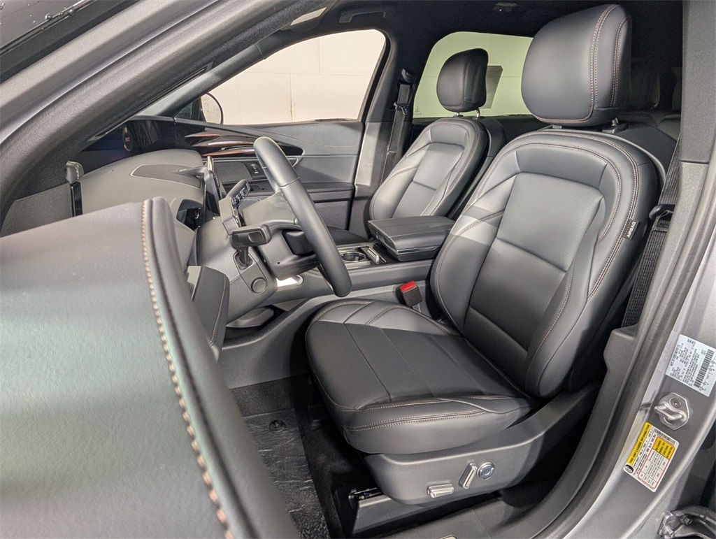 new 2025 Lincoln Nautilus car, priced at $55,906