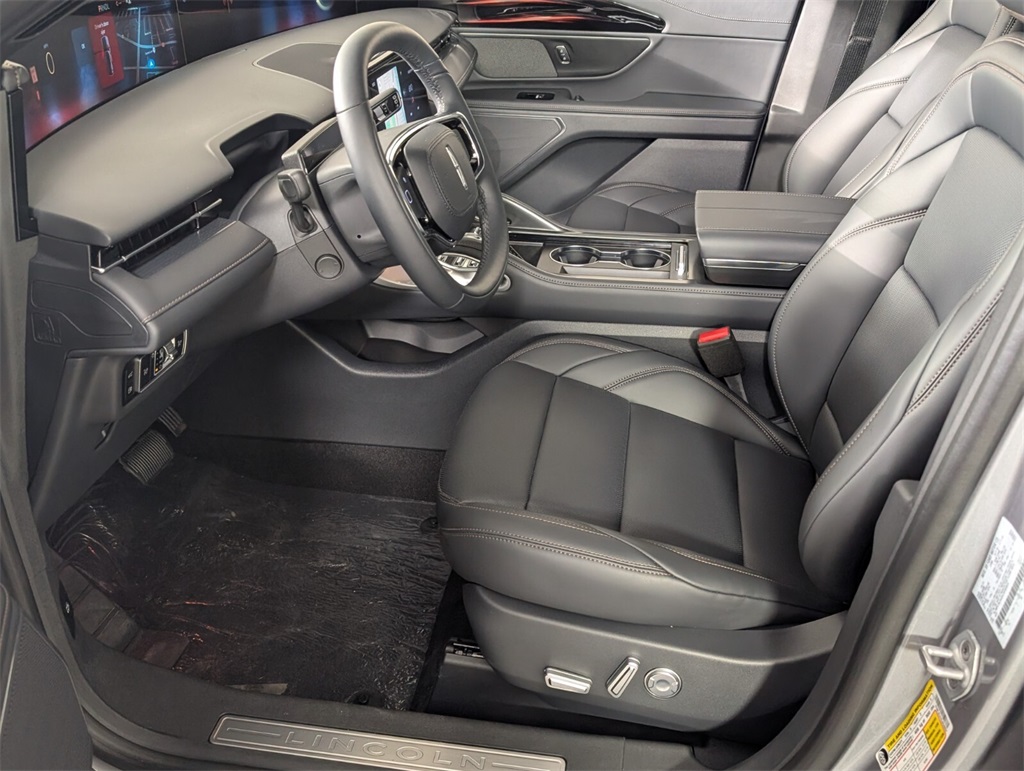 new 2025 Lincoln Nautilus car, priced at $55,906