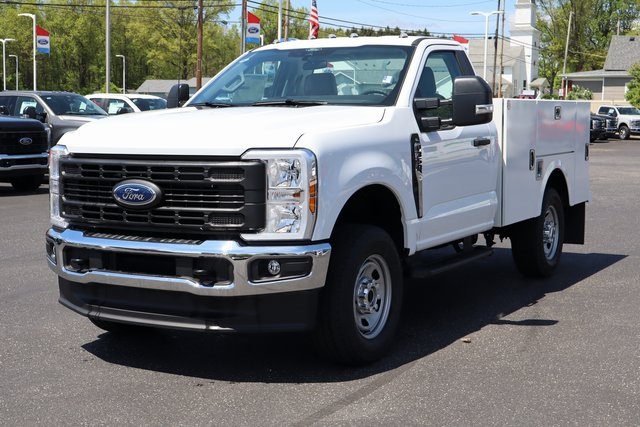 new 2025 Ford F-350SD car, priced at $61,150