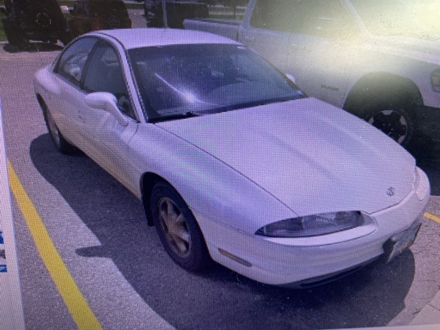 used 1999 Oldsmobile Aurora car, priced at $3,250
