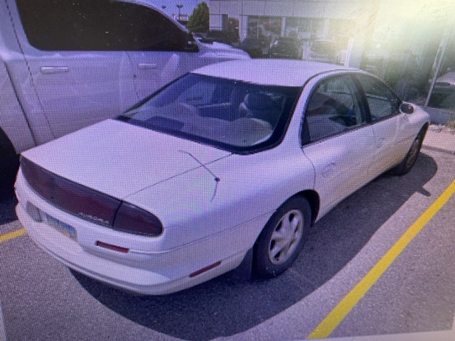 used 1999 Oldsmobile Aurora car, priced at $3,250