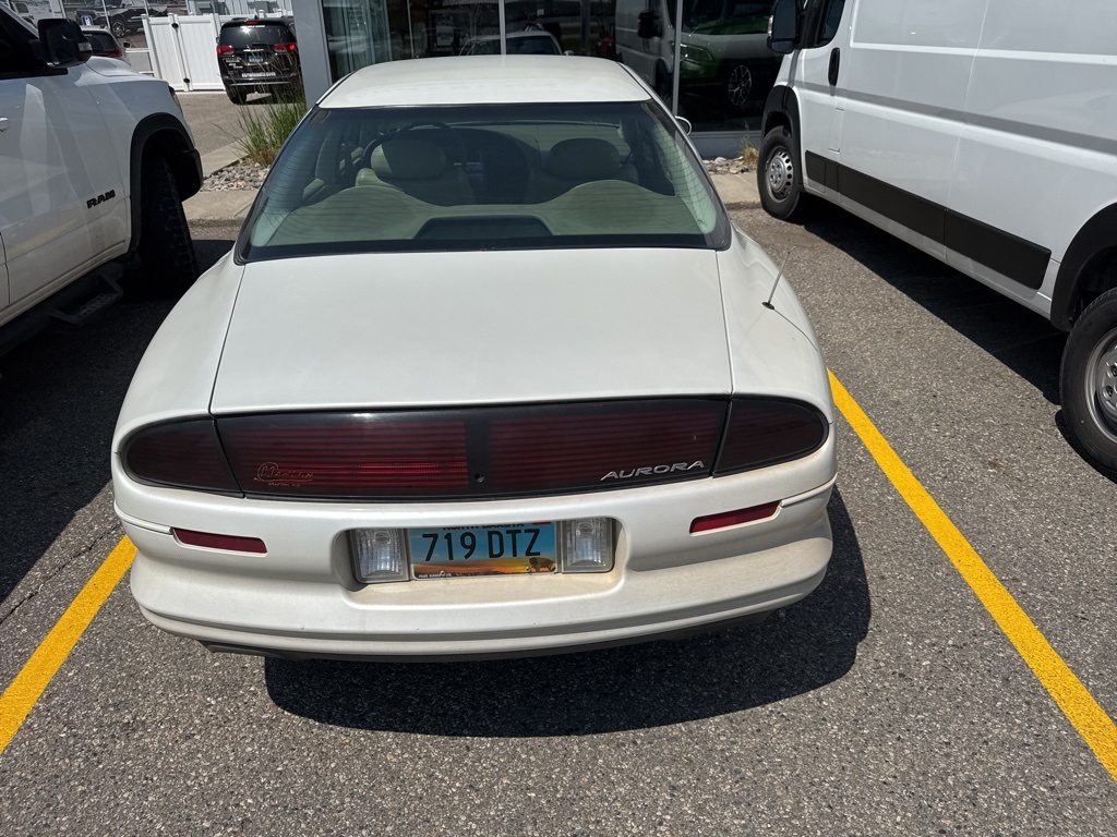 used 1999 Oldsmobile Aurora car, priced at $3,250