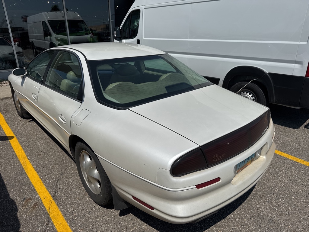 used 1999 Oldsmobile Aurora car, priced at $3,250