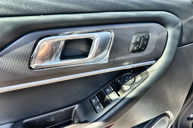 new 2025 Ford Explorer car, priced at $50,192