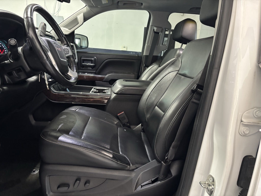 used 2018 GMC Sierra 1500 car, priced at $31,500
