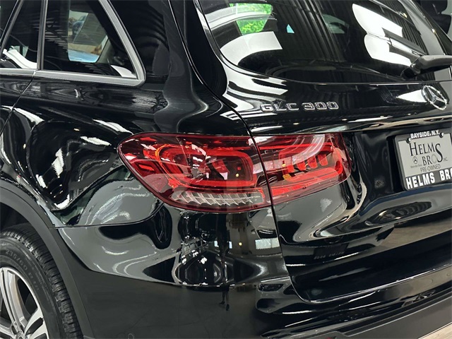 used 2022 Mercedes-Benz GLC car, priced at $37,991