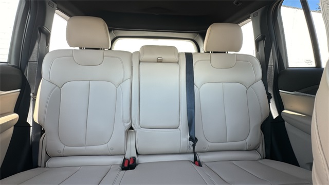 new 2025 Jeep Grand Cherokee car, priced at $45,025
