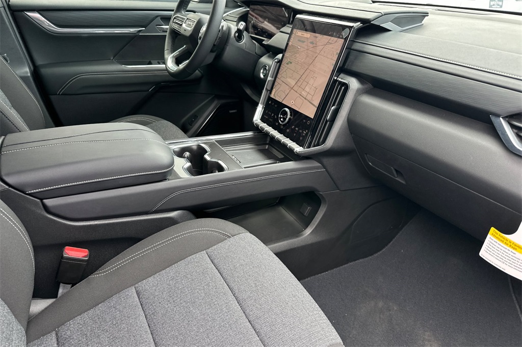 new 2025 GMC Acadia car, priced at $44,640