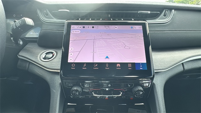 new 2025 Jeep Grand Cherokee car, priced at $46,922