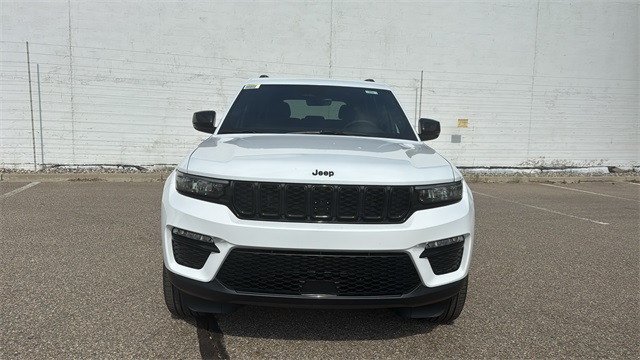 new 2025 Jeep Grand Cherokee car, priced at $46,922