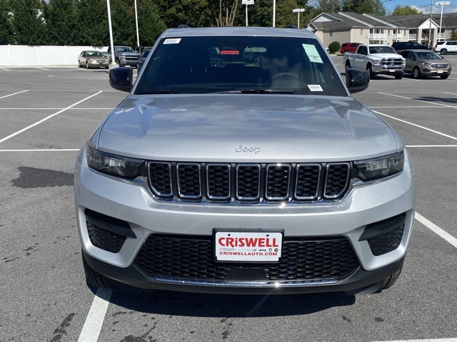 new 2025 Jeep Grand Cherokee car, priced at $32,922