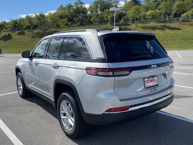 new 2025 Jeep Grand Cherokee car, priced at $32,922
