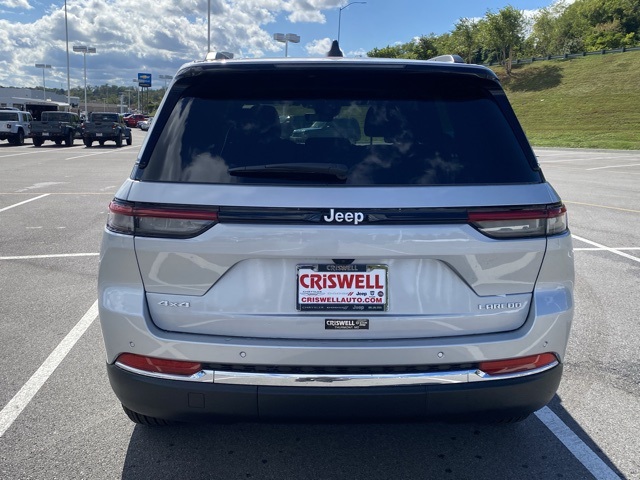 new 2025 Jeep Grand Cherokee car, priced at $32,922