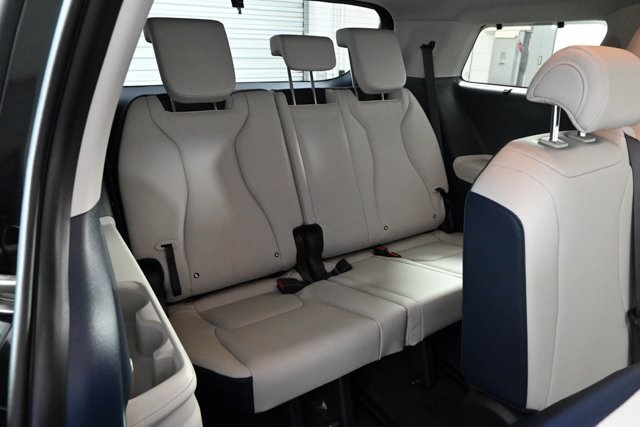 new 2025 Kia Carnival Hybrid car, priced at $43,632