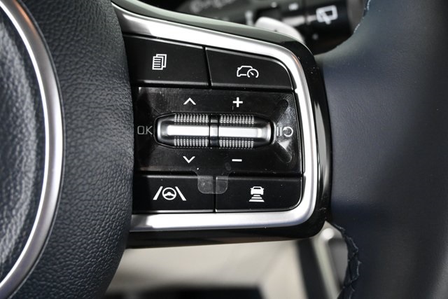 new 2025 Kia Carnival Hybrid car, priced at $43,632