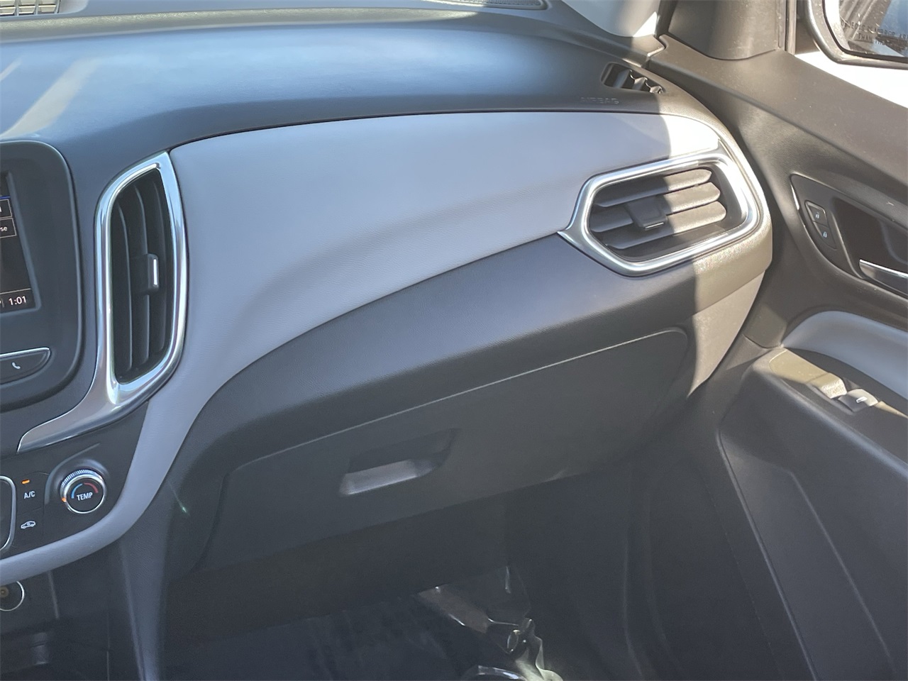 used 2022 Chevrolet Equinox car, priced at $18,390