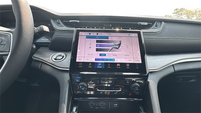 new 2025 Jeep Grand Cherokee L car, priced at $50,113