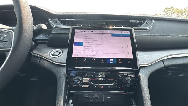 new 2025 Jeep Grand Cherokee L car, priced at $50,113