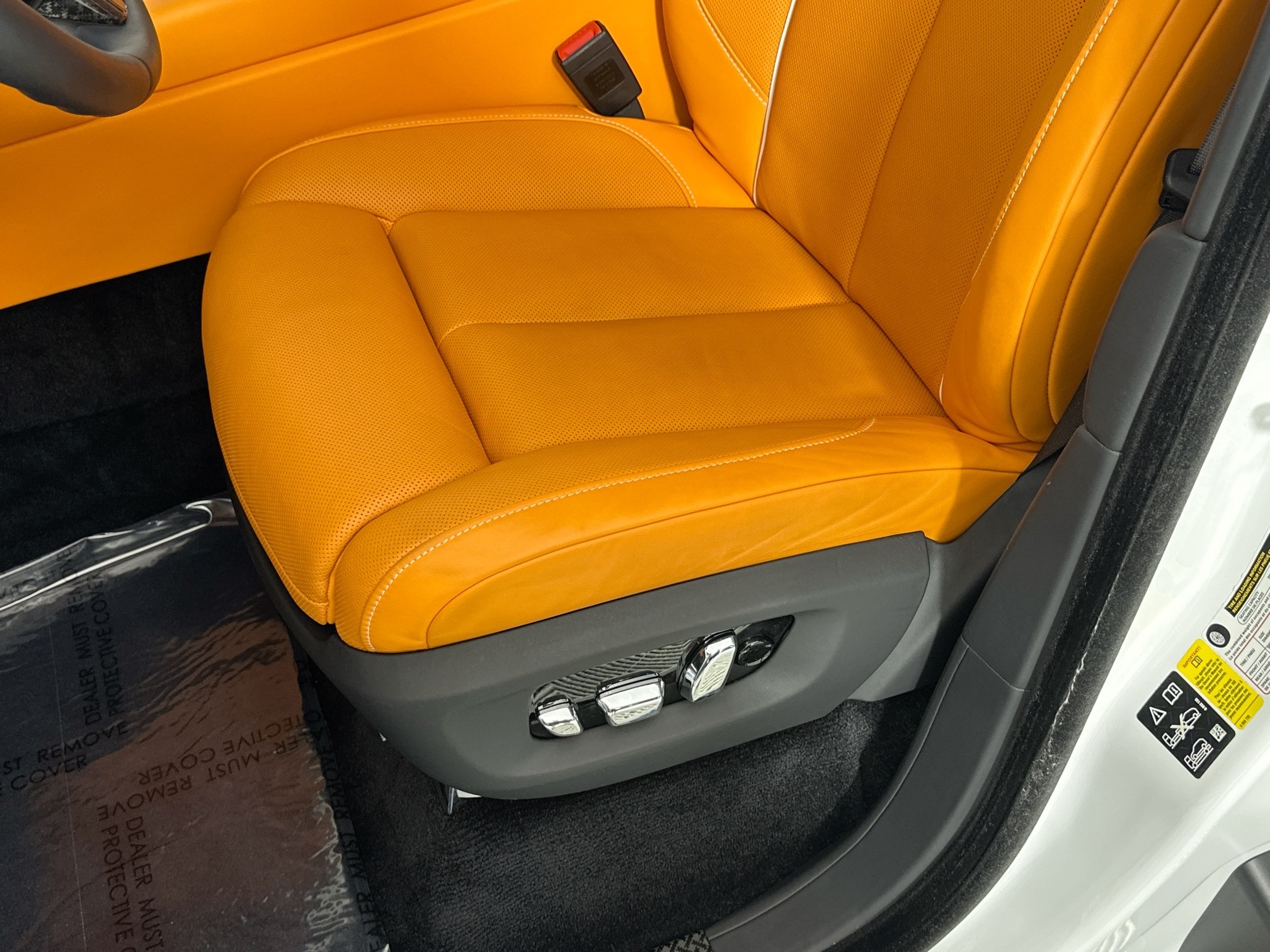 used 2023 Rolls-Royce Cullinan car, priced at $369,999