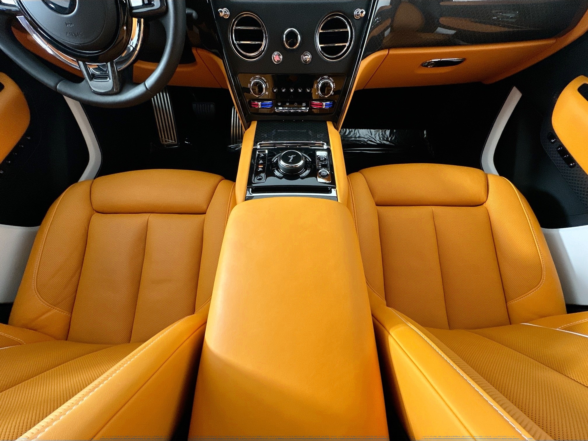 used 2023 Rolls-Royce Cullinan car, priced at $369,999