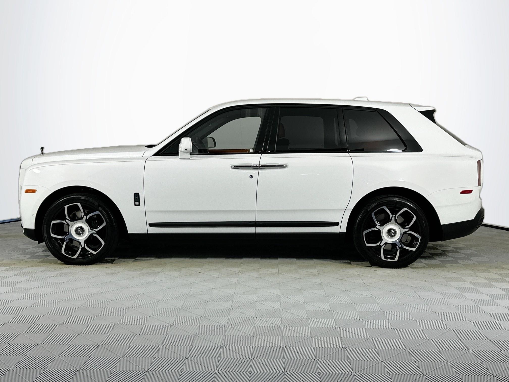used 2023 Rolls-Royce Cullinan car, priced at $369,999
