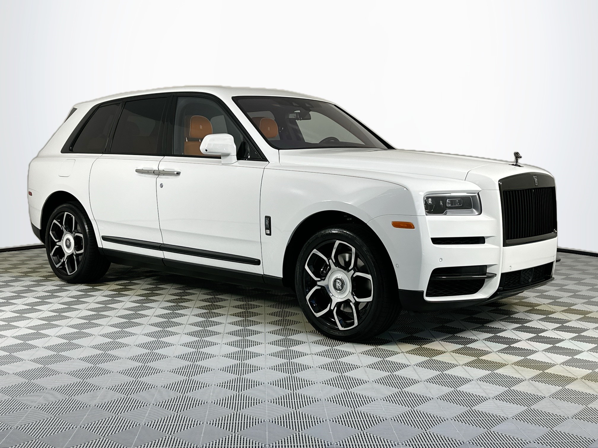 used 2023 Rolls-Royce Cullinan car, priced at $369,999