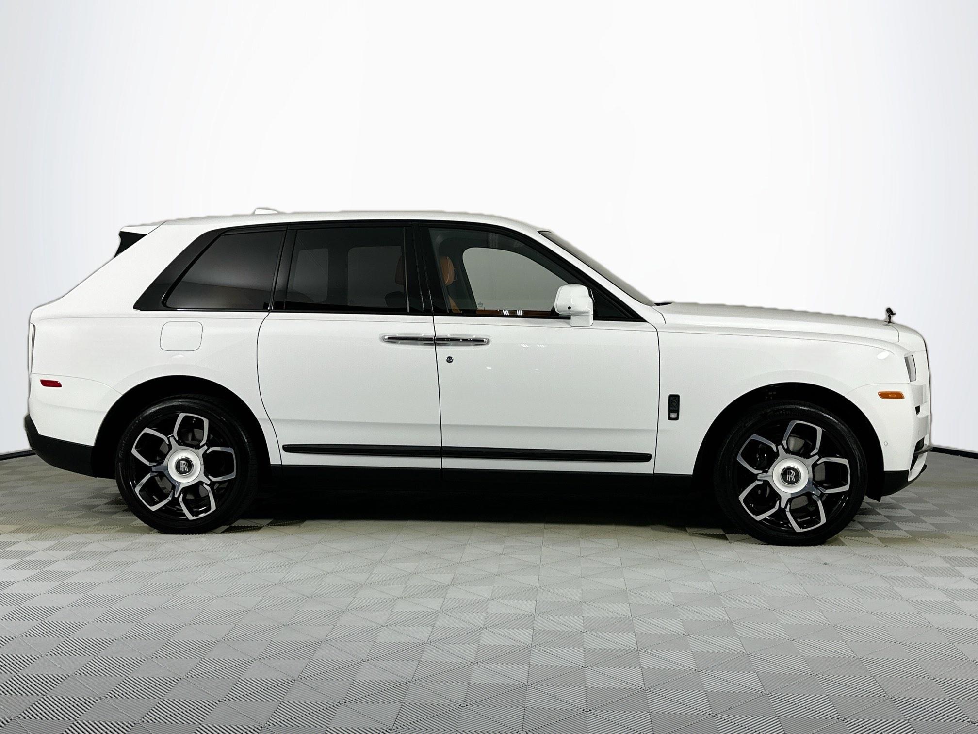 used 2023 Rolls-Royce Cullinan car, priced at $369,999