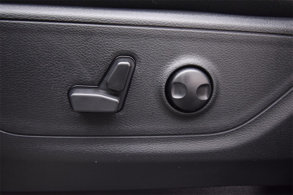 new 2025 Ram 1500 car, priced at $50,404