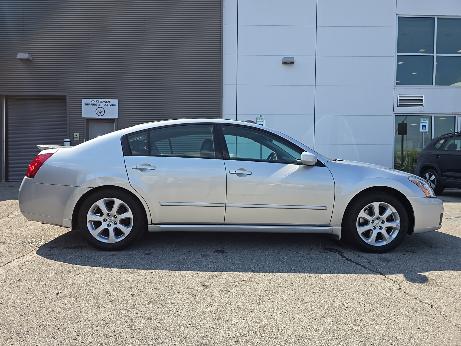 used 2007 Nissan Maxima car, priced at $5,000