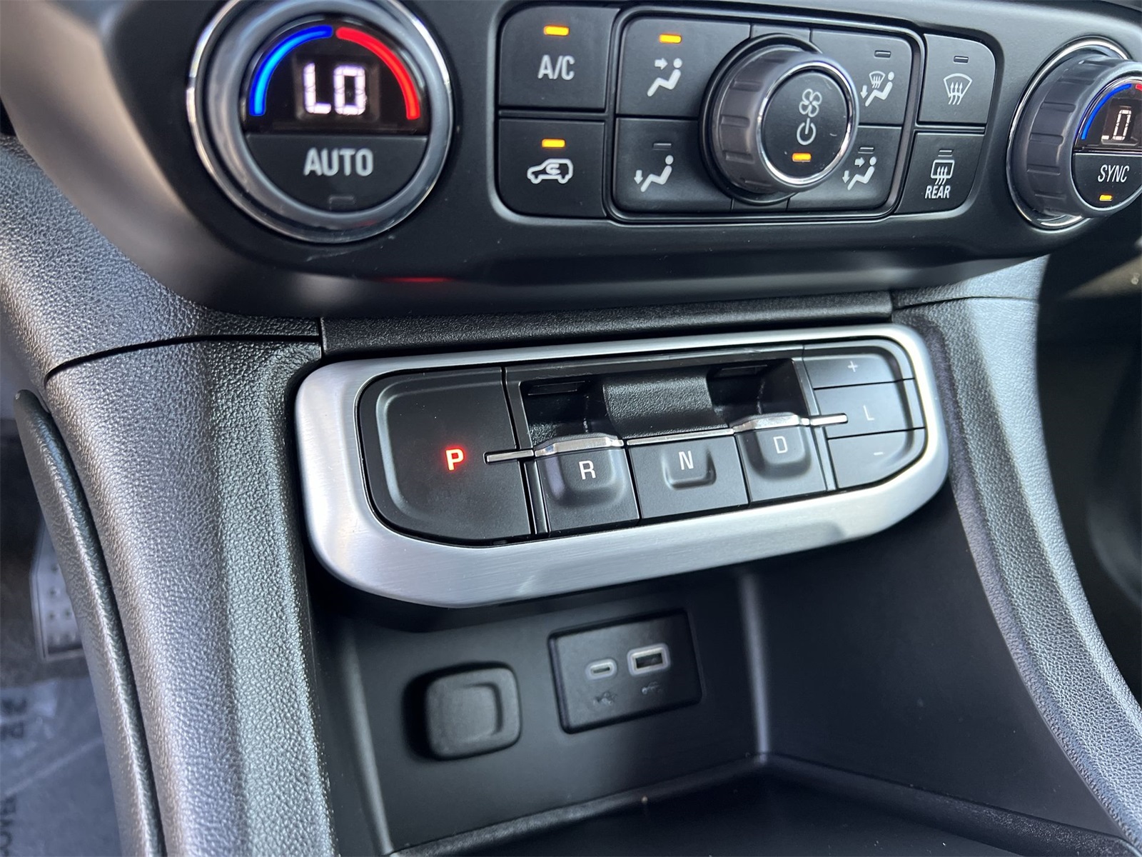 used 2023 GMC Acadia car, priced at $30,993