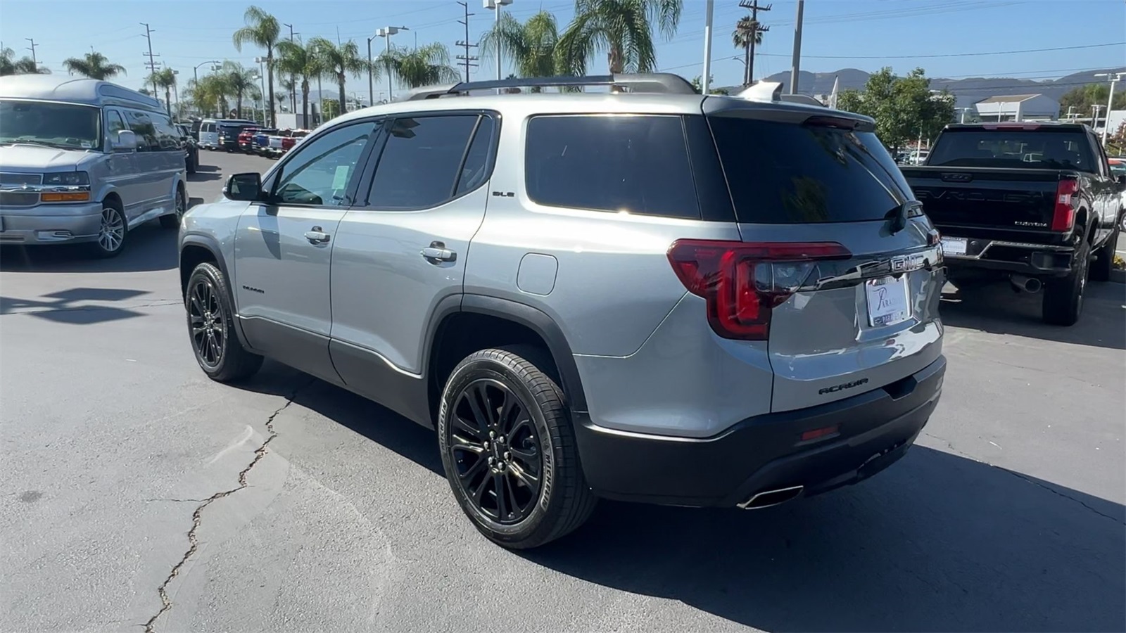used 2023 GMC Acadia car, priced at $30,993