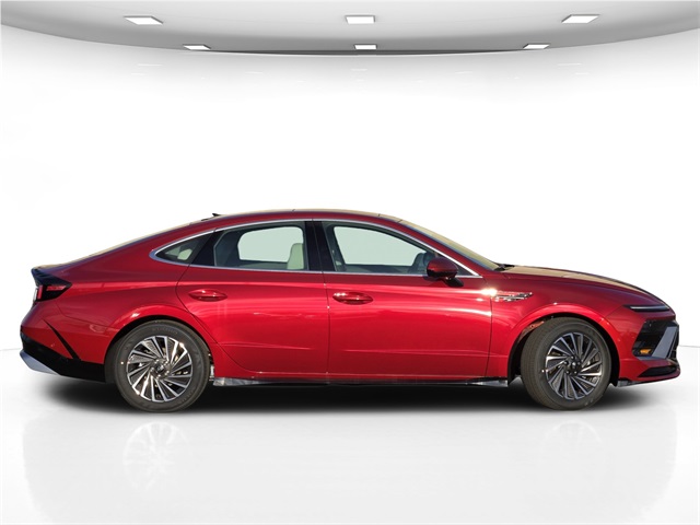 new 2025 Hyundai Sonata Hybrid car, priced at $36,675