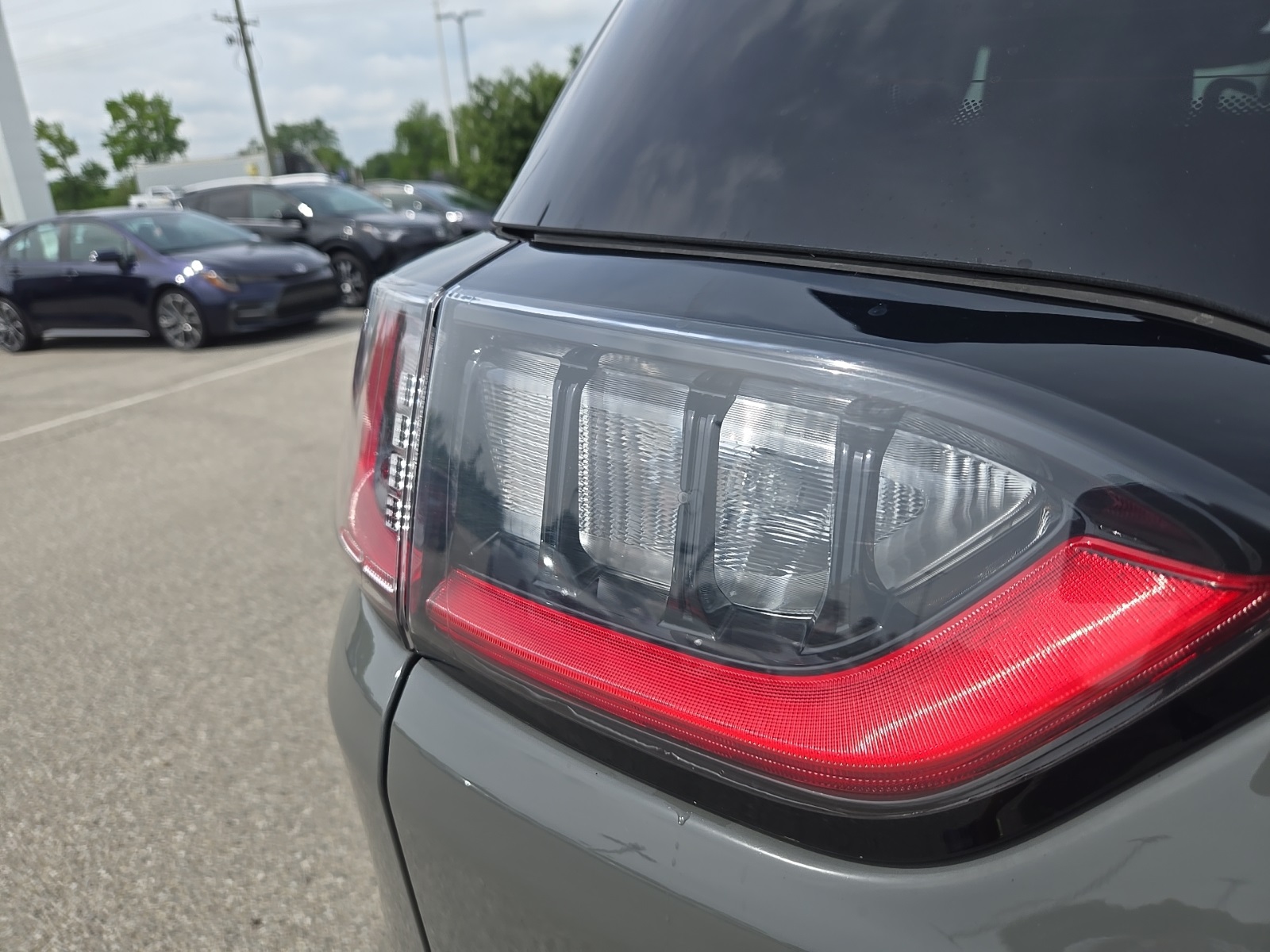 used 2020 Jeep Cherokee car, priced at $21,846