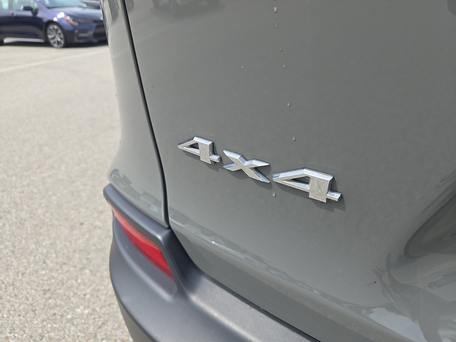 used 2020 Jeep Cherokee car, priced at $21,846