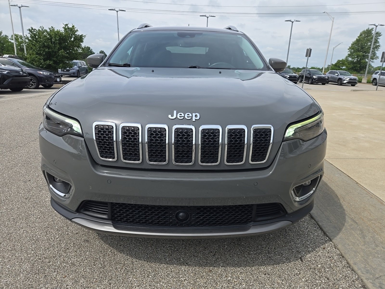 used 2020 Jeep Cherokee car, priced at $21,846