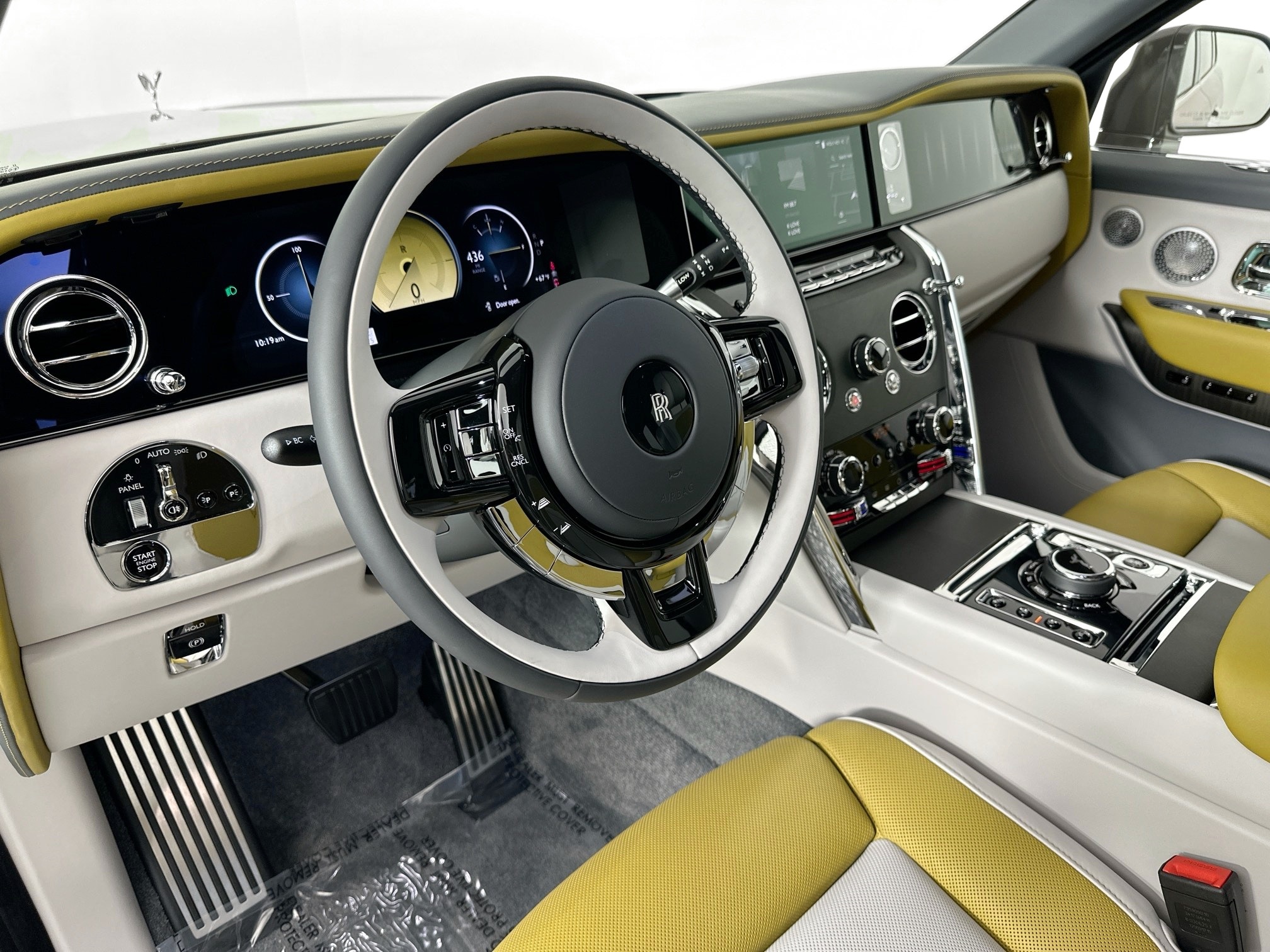 new 2026 Rolls-Royce Cullinan car, priced at $514,750