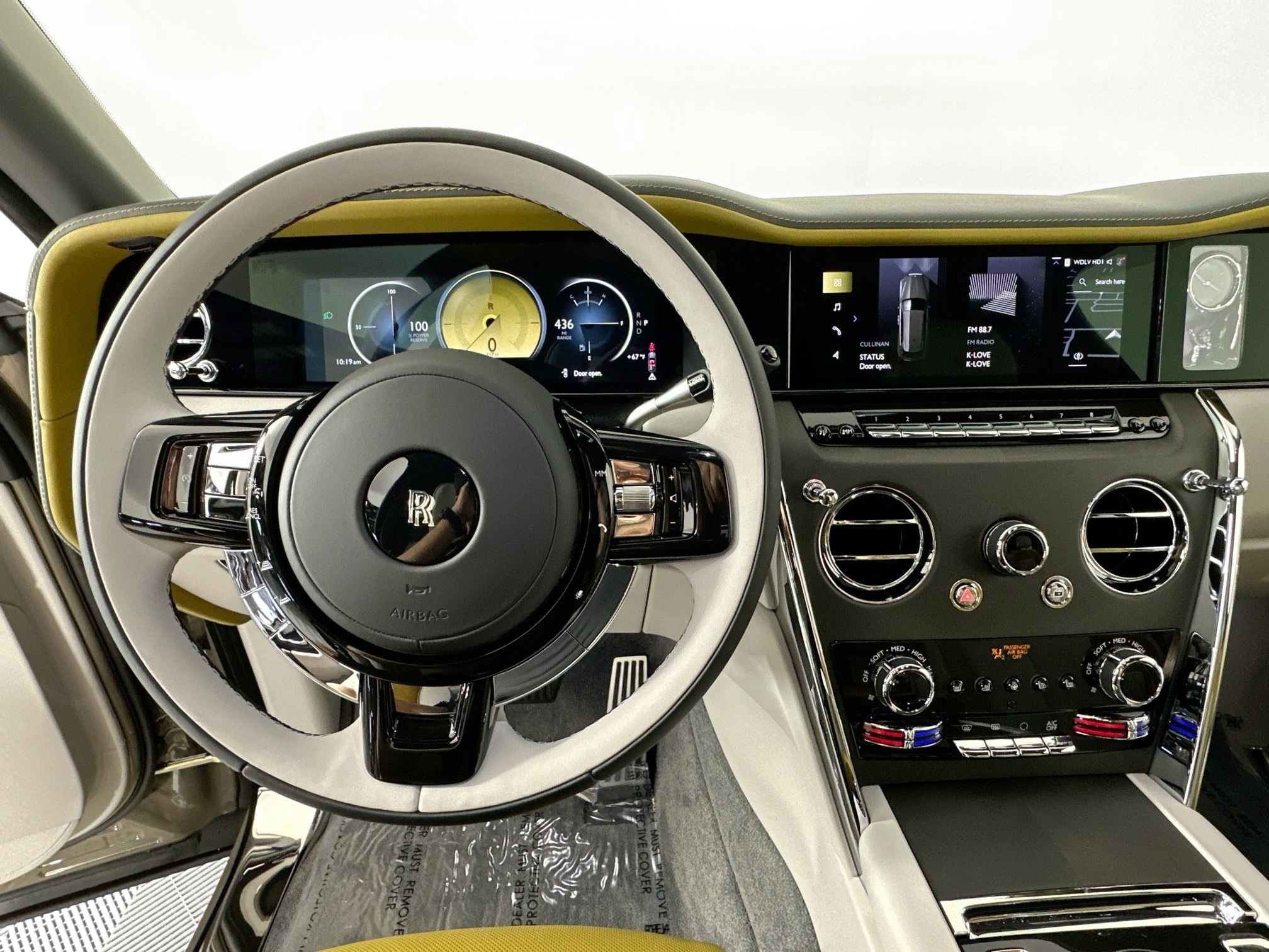 new 2026 Rolls-Royce Cullinan car, priced at $514,750