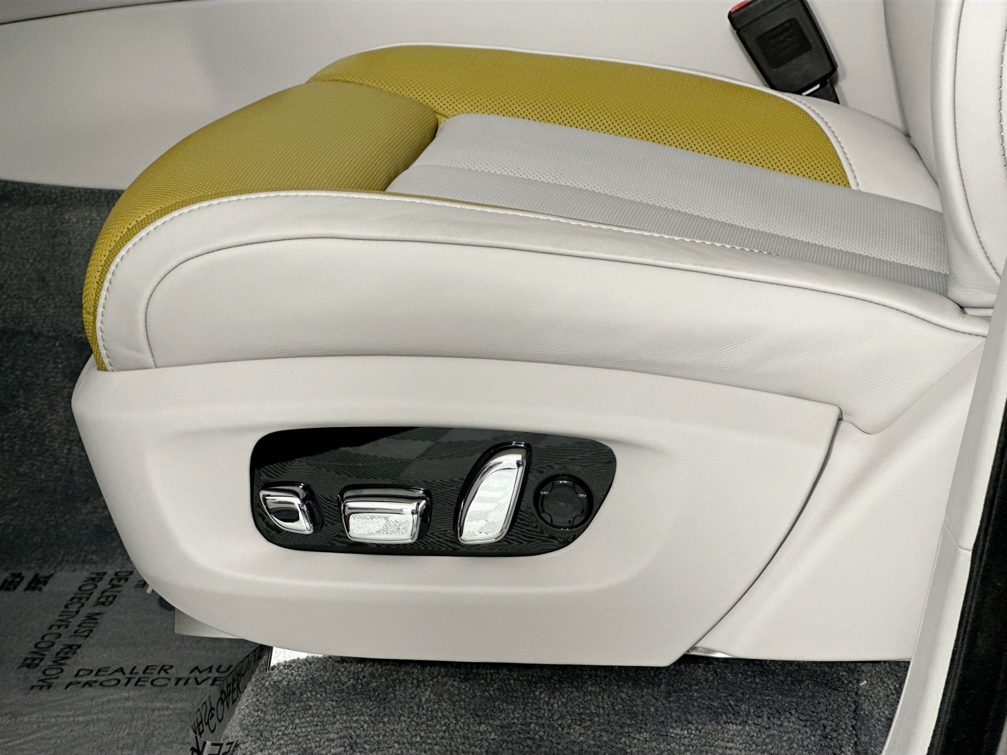 new 2026 Rolls-Royce Cullinan car, priced at $514,750