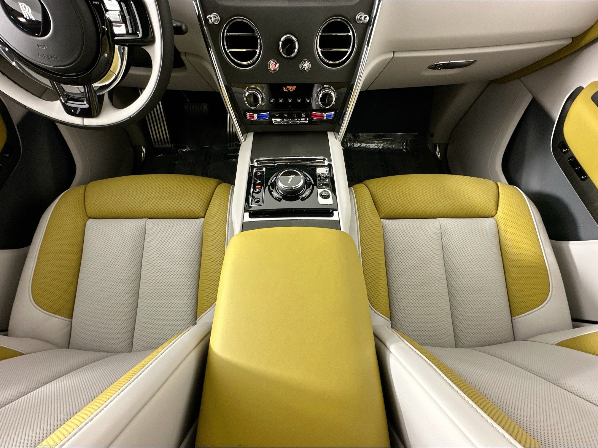 new 2026 Rolls-Royce Cullinan car, priced at $514,750