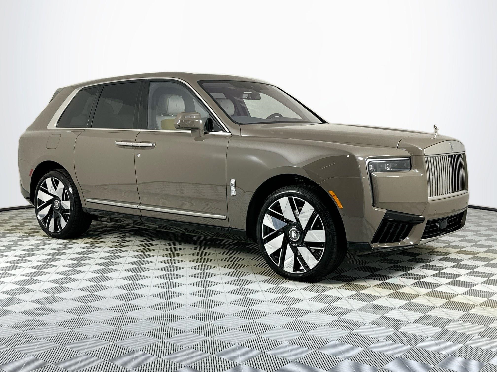 new 2026 Rolls-Royce Cullinan car, priced at $514,750