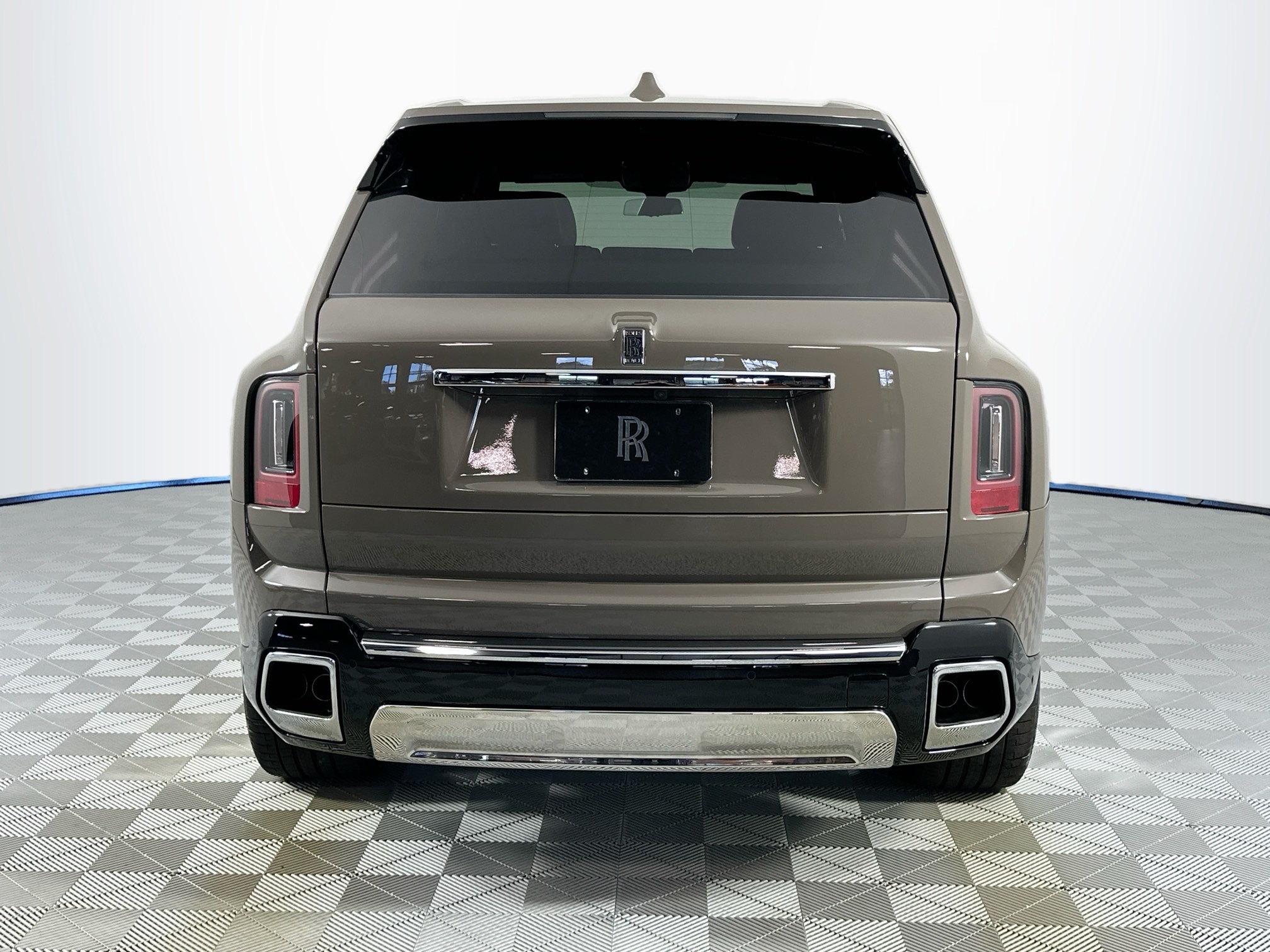 new 2026 Rolls-Royce Cullinan car, priced at $514,750